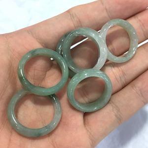 Jadeite แหวนหยกธรรมชาติสำหรับชายหญิง,แหวนนิ้วโป้งเครื่องประดับหินแท้ขอบโค้งตรง - Product Image 3