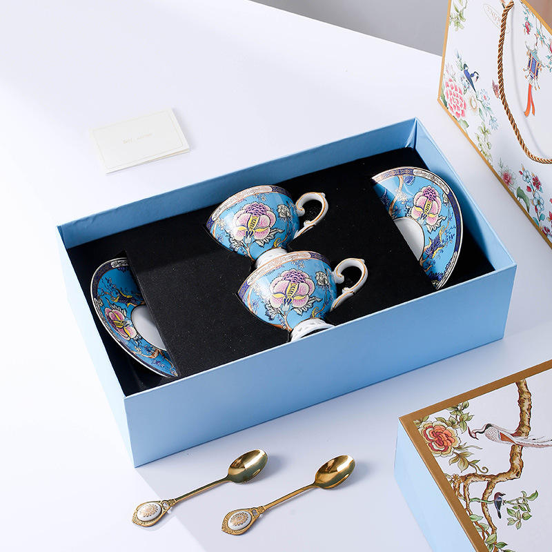 ถ้วยและจานรอง Green Full Garden