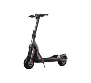 NinebotsのSuperScooter GT2 43.5Mph最高速度56マイル範囲で将来の2輪スクーターを実行します
