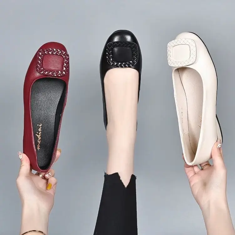 Großhandel Wanderschuhe Daily Wear Bequeme Schuhe Büro Kleid Schuhe für Damen Günstige Sandale Frauen Modetrend