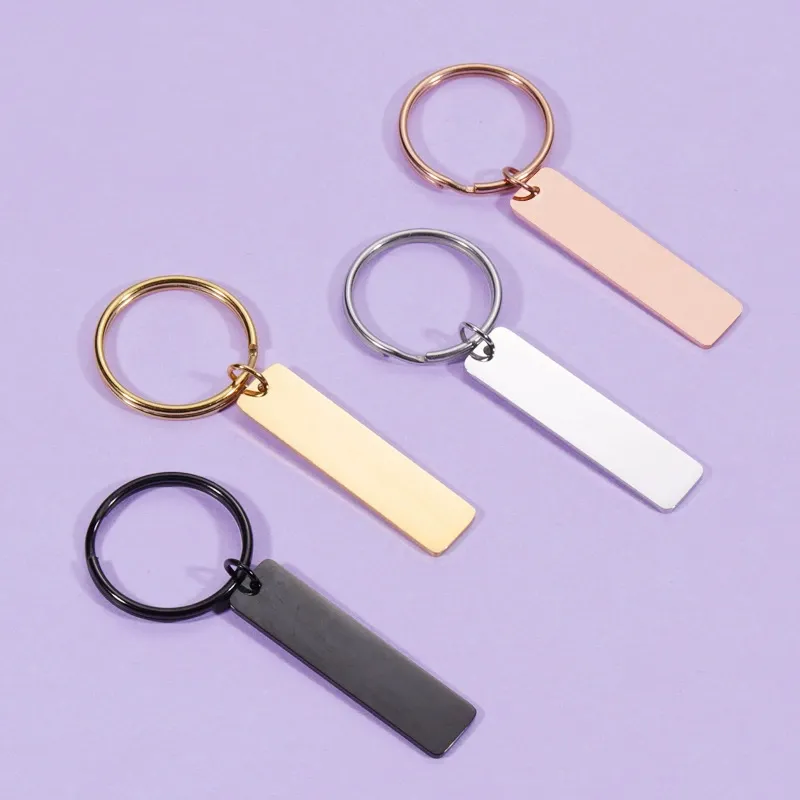 Porte-clés vierge personnalisé haut de gamme plaqué or 18 carats Porte-clés pendentif barre plate carrée 40x10mm avec logo personnalisé