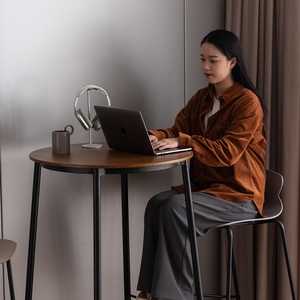 2人工业金属框架木制吧台高圆形厨房柜台吧台餐厅酒店高桌 - Product Image 4