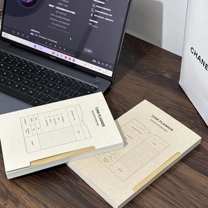 2025议程计划者笔记本与日期记录笔记备忘录检查清单两天在一页议程笔记书