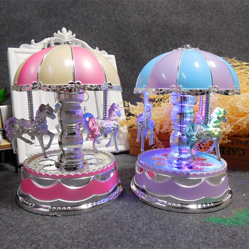 Vente en gros de carrousel boîte à musique décoration de gâteau cadeau d'anniversaire enfants boutique jouet décoration de cheval