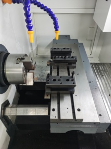 SUPERTECH CK6150 ha funzioni come la programmazione grafica e parametrica, che facilitano gli utenti a scrivere e modificare programmi.