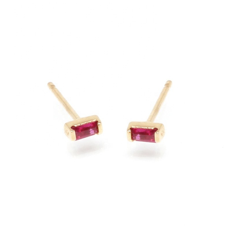 18k gold ruby color