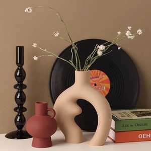 مزهريات زهور من التيراكوتا بتصميم إبداعي حديث بتصميم جديد للمنزل والزفاف ، مزهرية شمالية مصنوعة يدويًا - Product Image 3