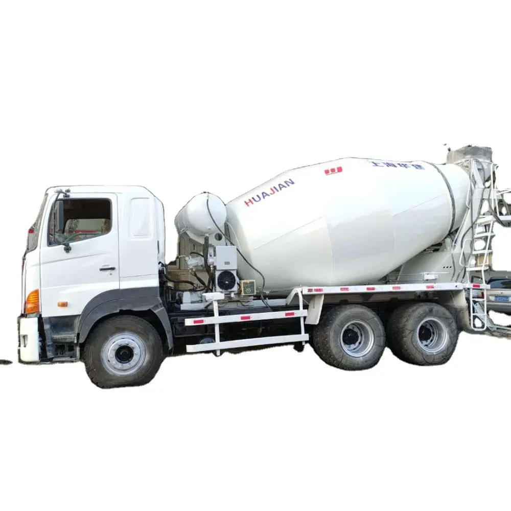 HINO marka 700 mobil kendinden yüklemeli beton harç kamyonu 10 12CBM ikinci el Hino mikser kamyonu