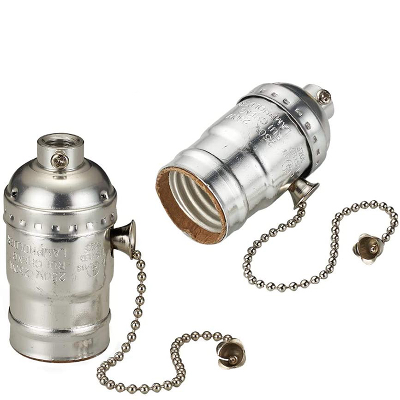 Douille de lampe à chaînette argentée