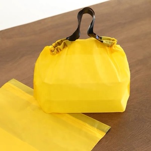 Giyim ambalaj ve Take-Away alışveriş kullanımı için Logo ile özel baskılı plastik ipli çanta - Product Image 3