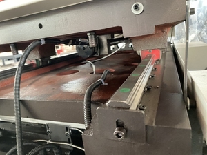 DK7720 Werkseitige Direkt versorgung Hoch geschwindigkeit schrank Computer programmierung CNC-Drahts chneide maschine - Product Image 4