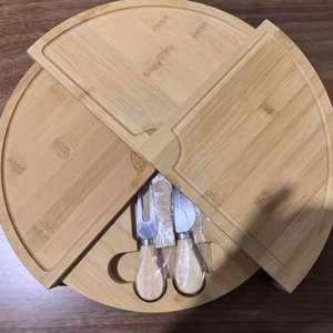 竹制圆形奶酪板套装，带刀叉厨具，橡胶木和竹子组合