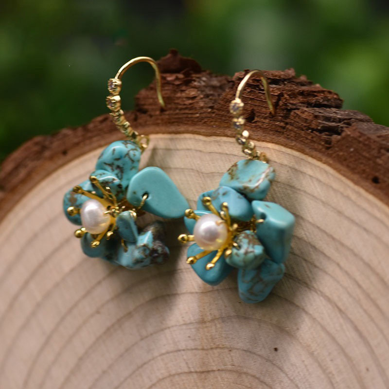 GE0598-5 Turquoise and Pearl Earrings