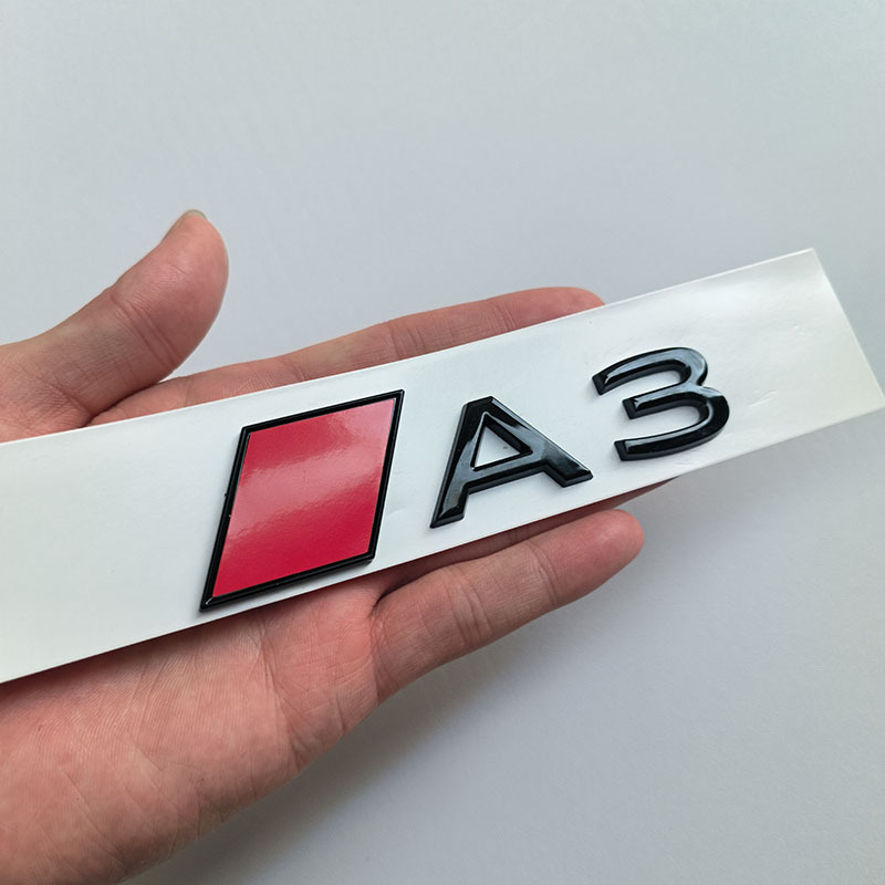 Nuovo quadrato rosso a3 nero lucido