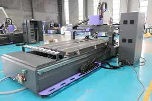 1325 enrutador CNC ATC máquina de grabado CNC enrutador CNC de 3 ejes con mesa de descarga de carga para muebles de puerta - Product Image 3