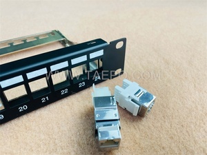 Fabricante profesional Equipo de red de 19 pulgadas 1U Cat5e o CAT 6 Panel de conexión FTP de 24 puertos para cables de red - Product Image 4
