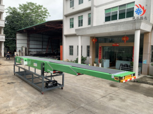 Warehouse Logistic Service Trucking <strong>System</strong> Mobile Telescopic Belt Conveyor for Truck <strong>Loading</strong> <strong>and</strong> <strong>Unloading</strong> - Product Image 6