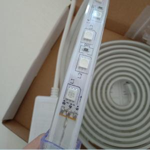 ชุดไฟเส้น LED 3เมตร5เมตร220V 110V 60LEDs/M RGB พร้อมชุดควบคุม8โหมด DIY ใช้งานง่าย