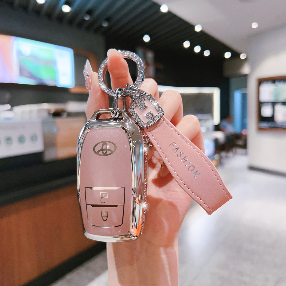 2 Buttons Pink+H Keychain