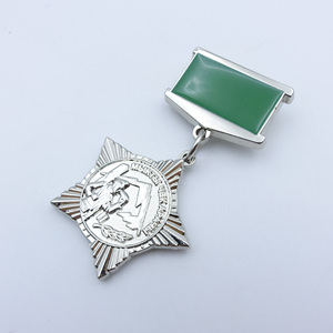 Nhà Máy Bán buôn tùy chỉnh Hợp kim kẽm chiến thuật sao vàng an toàn Pin kim loại giải thưởng huy chương danh dự huy hiệu huy chương - Product Image 5