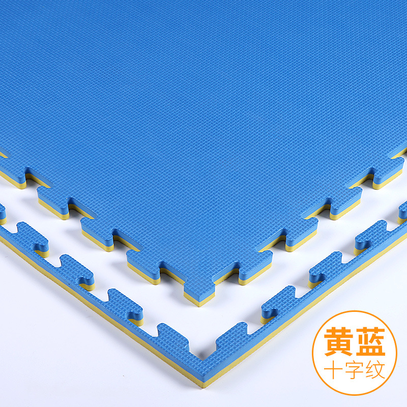 Producto de primera calidad con diseño de 20 cruces en amarillo y azul.