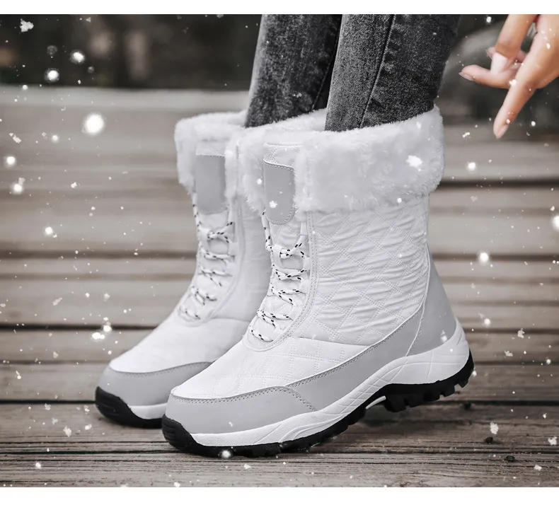 उच्च गुणवत्ता वाले चमड़े के रबर जूते सफेद घुटने उच्च बर्फ जूते महिलाओं के बड़े आकार के गर्म कपास महिला फीता-अप डिजाइनर जूते