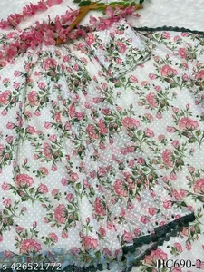 最新の新しい美しいファンシーを見るプリントデザイナー女性は、インドメーカー卸売価格OEMからサリーを着用します