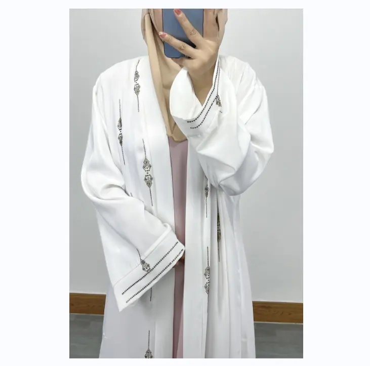 Desain 2023 Eid Dubai Muslim dihiasi batu dan manik-manik Abaya Formal dan acara memakai gaya Burka Muslim rhinone Dress