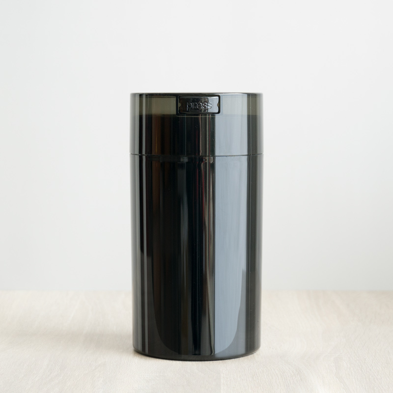 Noir transparent