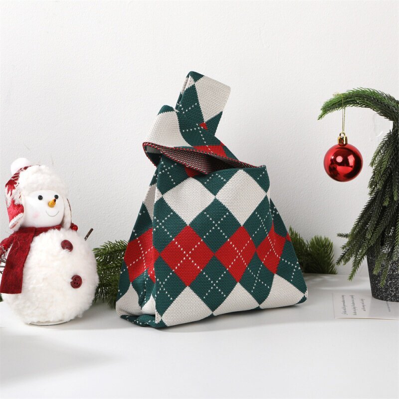 Christmas rhomboid-green