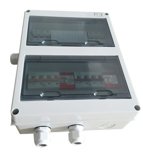 太陽光発電パネル用のヒューズとヒューズホルダー付きの3 in 1 out 1000VDC SPDコンバイナーボックス - Product Image 3