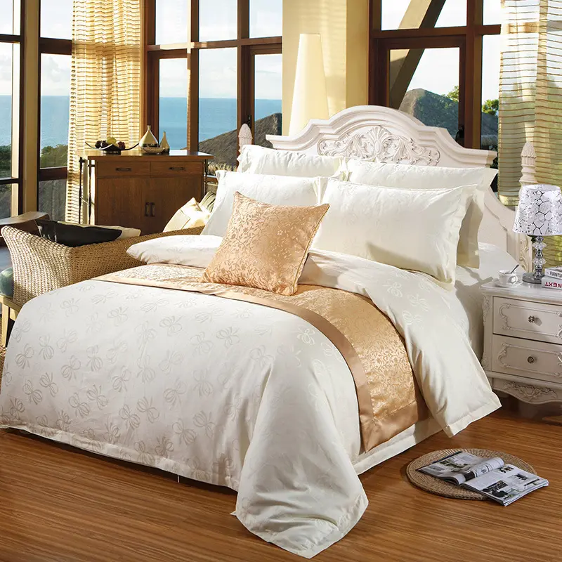 Sábana de cama con logotipo personalizado de diseño de lujo, fundas de almohada, edredón, juego de cama de hotel blanco