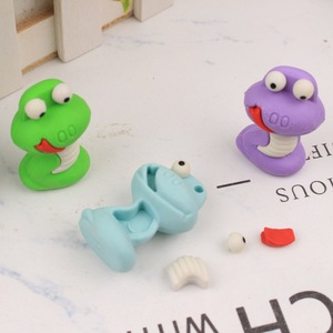 Thời Trang Tùy Chỉnh Hot Bán Sáng Tạo Hình Dạng Động Vật Màu Xanh Rắn Tẩy Cho Trẻ Em Số Lượng Lớn Kéo Ngoài Tẩy 3D Câu Đố Tẩy - Product Image 5