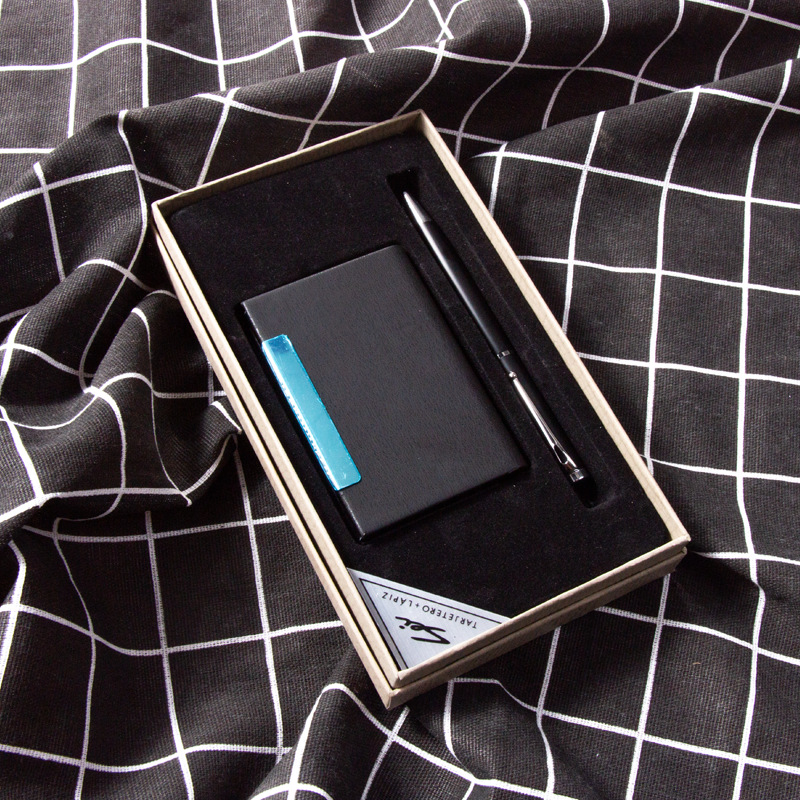 3-piece black set (card holder, pen, and elegant gift box)