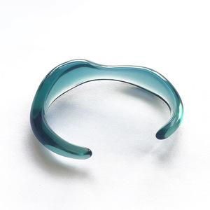 กำไลข้อมือเรซินสีใสหลายสีลายหยกเลียนแบบสไตล์ยุโรปและอเมริกา - Product Image 3