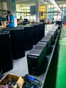 مكبرات صوت خطية مزدوجة LA-2102C مقاس 10 بوصات بقوة 700 واط و8 أوم، نظام صوتي سلبي، مكبرات صوت احترافية للعروض OEM ODM - Product Image 6