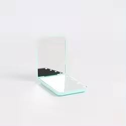 สีเขียว