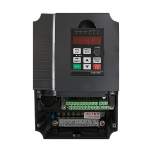 Entrada única de 220v, salida de 380v 4KW 4HP-18A Unidad de frecuencia Variable VFD inversor VSD control de velocidad para enrutador CNC