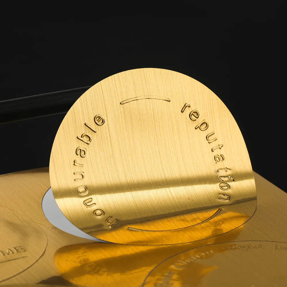 Autocollants circulaires adhésifs en feuille d'or en relief, étiquette Logo personnalisée pour emballage de marque