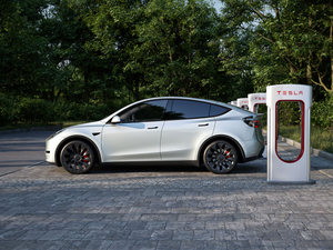 2020 Tesla Model Y Clean Used Light Interior Automatic Gear Box <strong>Turbo</strong> <strong>8L</strong> Engine R16 Tire Size Leather Seats - Product Image 5