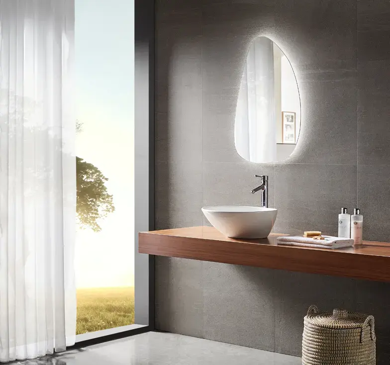 Led dinding pintar kamar mandi, bentuk tidak beraturan tanpa bingkai lampu SENTUH cermin Hotel bentuk khusus Make up cermin