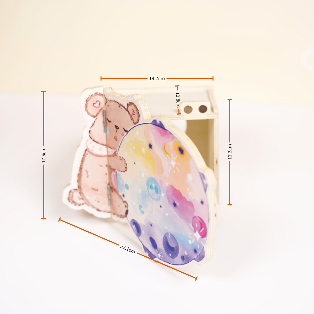 Embrassez l'ours planète (à l'extérieur de la porte de la cage, comprend la cachette)