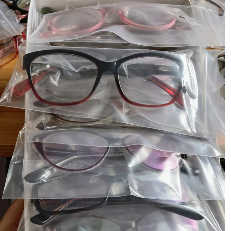 在庫クリアランスcp光学眼鏡フレームランダムcpインジェクションアイウェア光学眼鏡フレームブランドフレーム