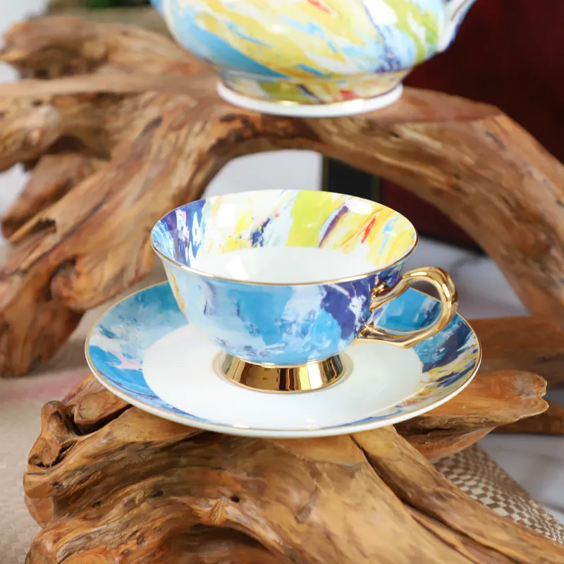 PITO Modern lüks tasarım seramik sofra türk arapça kahve fincan seti renkli tasarım 200CC ince porselen fincan ve altlık