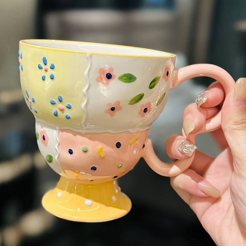 Goblet-powder handle