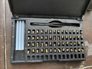 Hipac Drei Zeilen 45 Zahlen Verfalls datum Druckmaschine Handbuch Farbband codier maschine Maquina de codificacion de cinta - Product Image 6