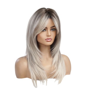 Pelucas sintéticas para mujeres blancas Futura fibra resistente al calor en capas largo Ombre Rubio encaje suizo pelucas largas cabello Natural para hombres