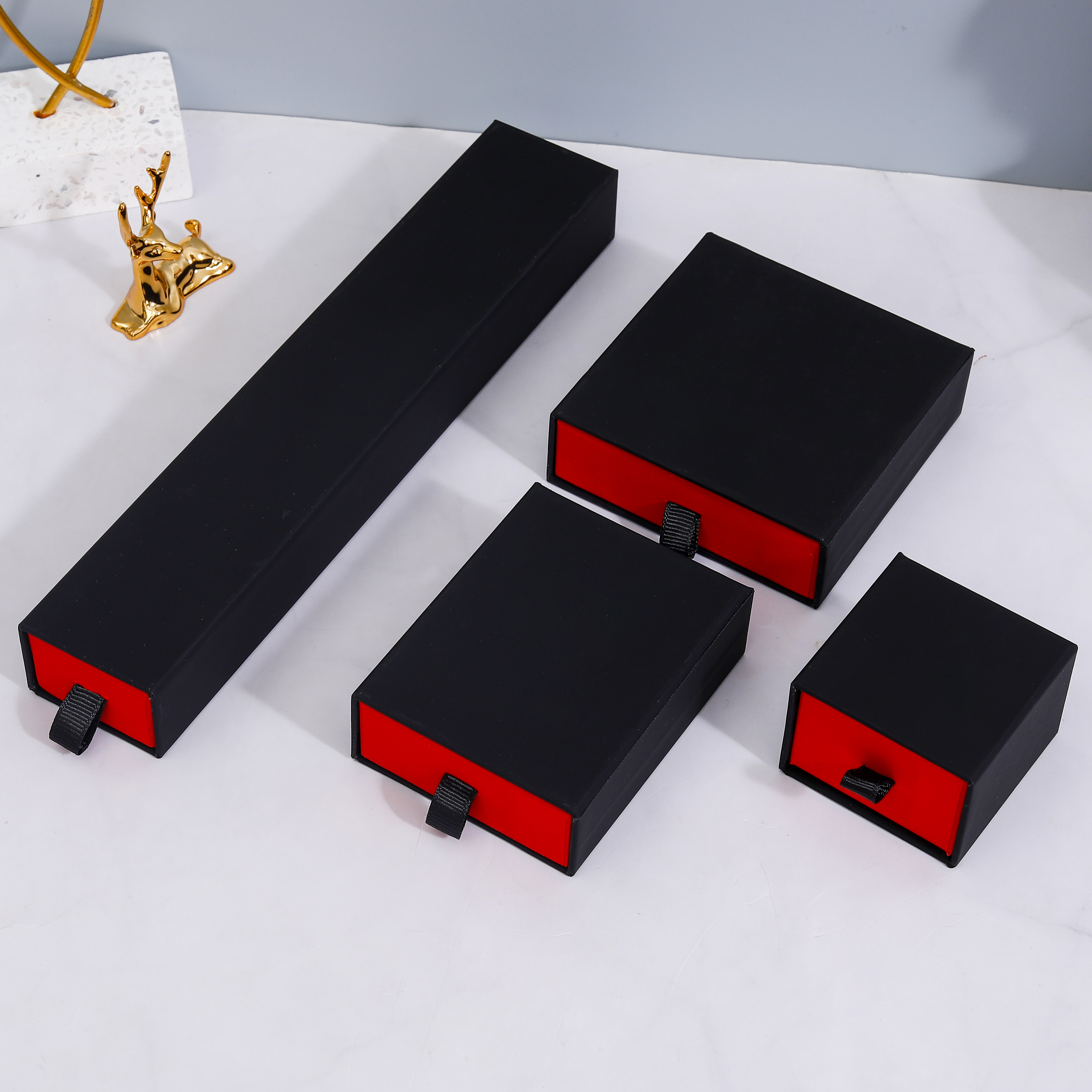 Drawer box Black and Red