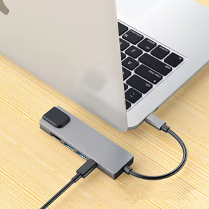 Adaptador multifunción 5 en 1 para ordenador portátil, estación de acoplamiento 5 en 1 compatible con dispositivos portátiles USB3.0 4K USB C Hub