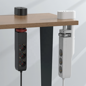 Enchufe de extensión múltiple con protector contra sobretensiones y puertos USB Enchufe de escritorio impermeable de 3 polos para regleta de mesa de oficina en casa - Product Image 3